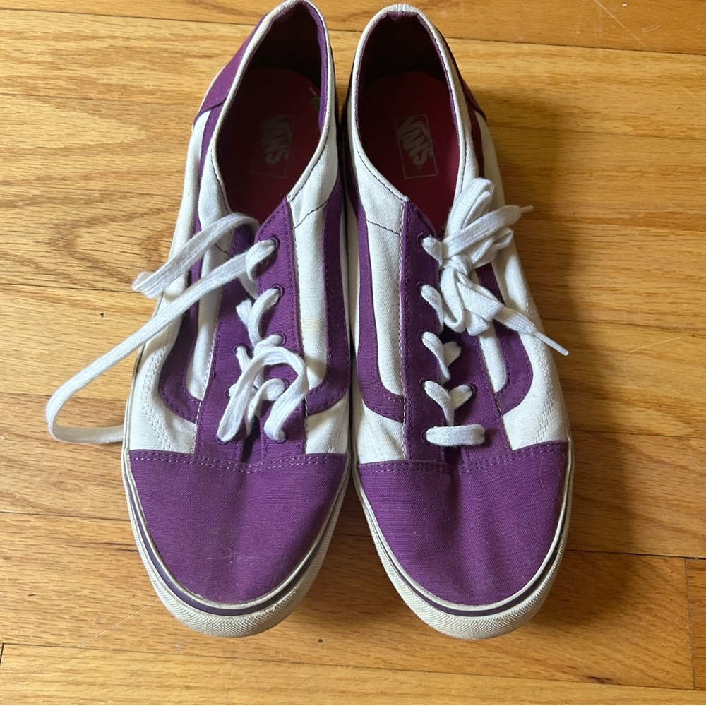 Ready to rock these purple people eater VANS sneakers size 10